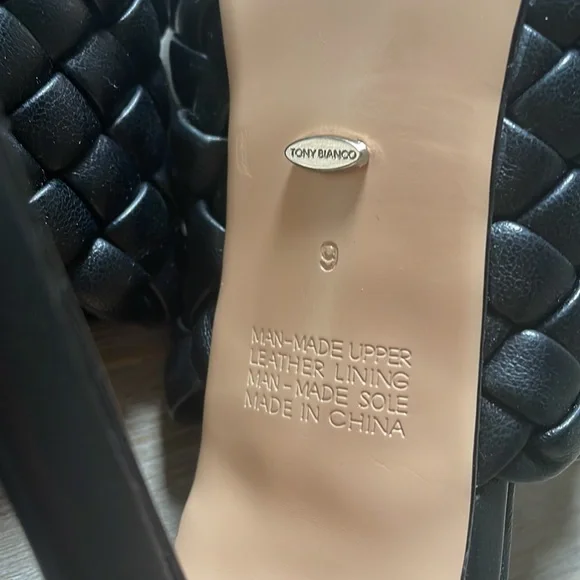 Elegant Black Woven Heeled Mules - Picture 6 of 8